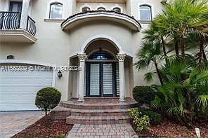 5 bed, 4.0 bath, $5,499 — Photo 3
