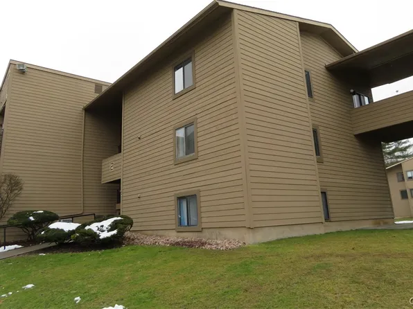 248 Watertree Dr, East Syracuse, NY 13057