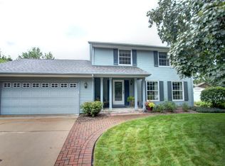 804 Sand Lake Rd, Onalaska, WI 54650