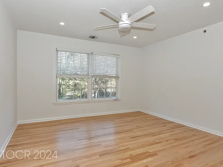 203 Central Park Pl — Photo 9