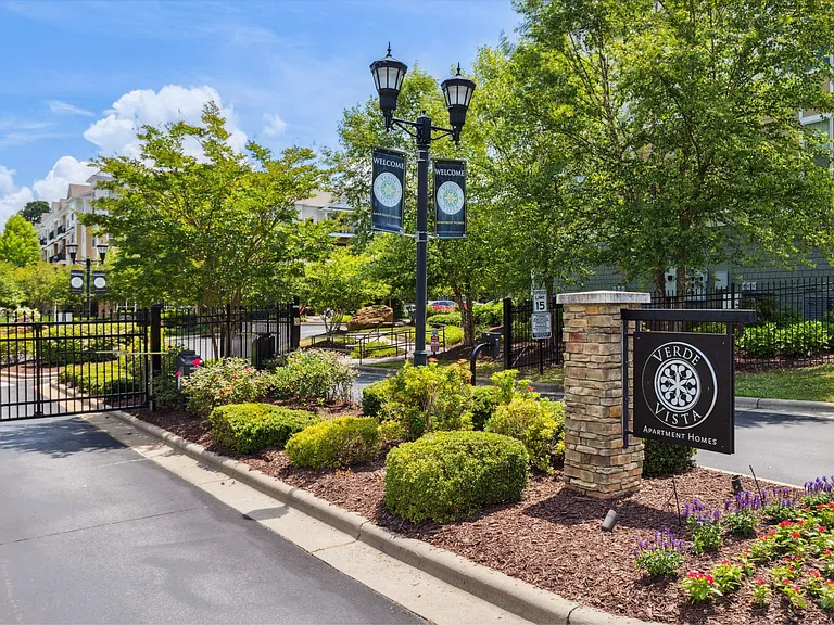 Verde Vista, Asheville, NC, Enterance