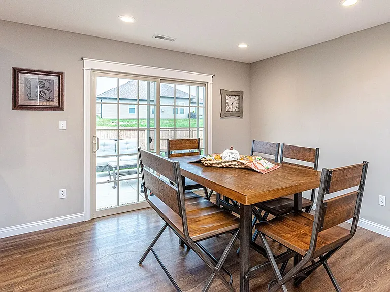 3505 Yellowwood Dr — Photo 6