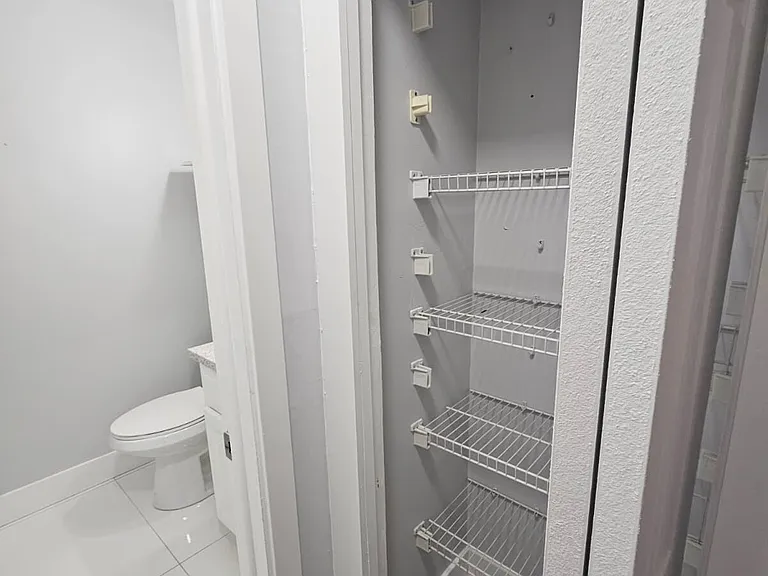 2148 Sherwood Forest Blvd #4 — Photo 26