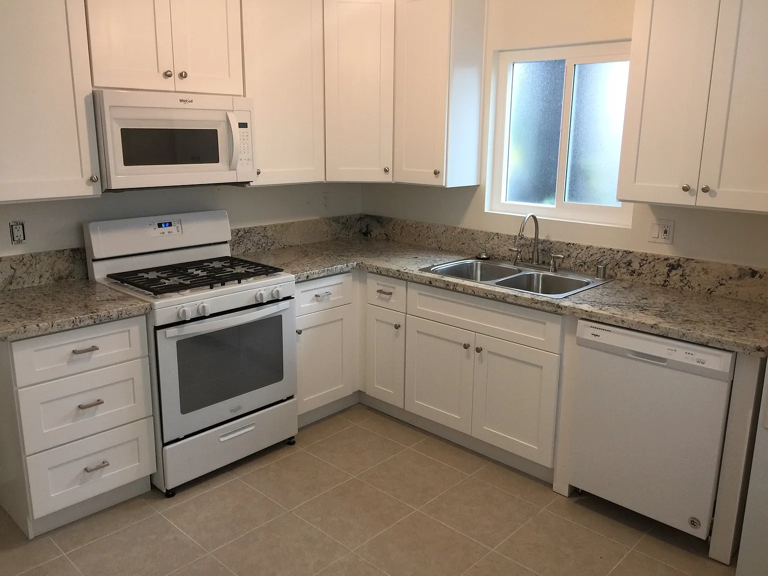 2 bed, 1.5 bath, 920 sqft, $3,395 — Photo 1