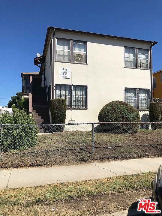 1st image of 1935 W 35th St