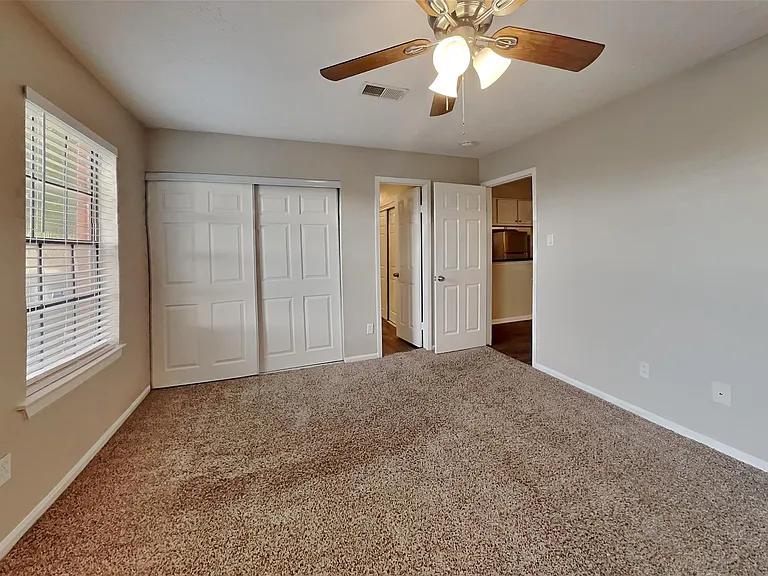 8022 Pine Falls Dr — Photo 7