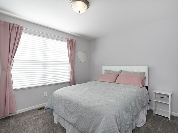 3rd image of 786 Harmony Valley Dr