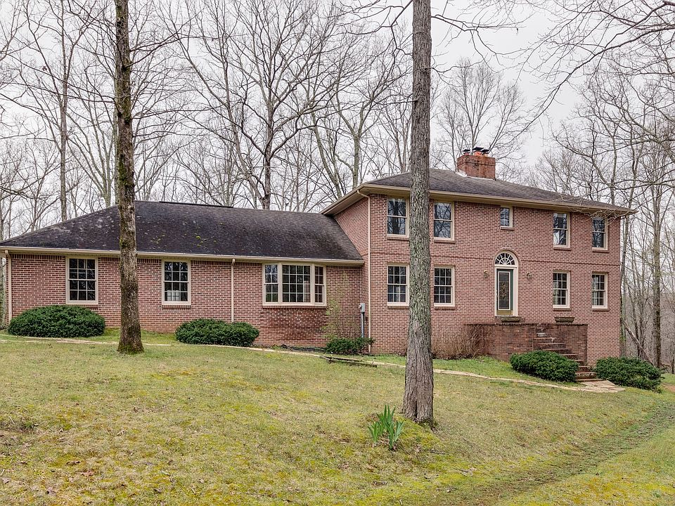 1st image of 104 Woodmere Dr