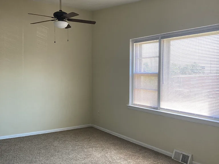 1801 Beyer Ave #B — Photo 5