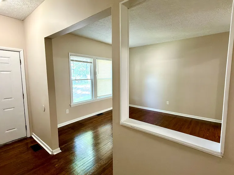 463 Averill Ave — Photo 11