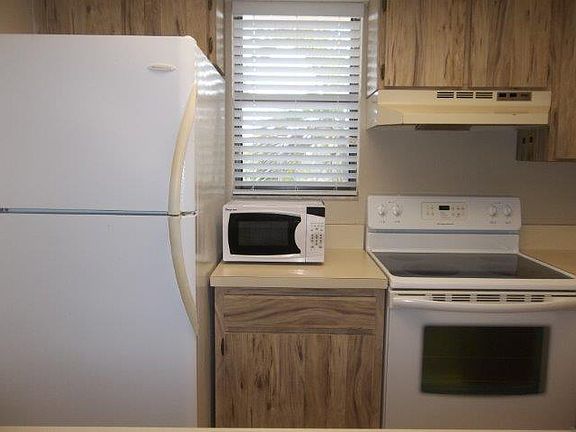 3rd image of 1999 Kings Hwy APT 132B