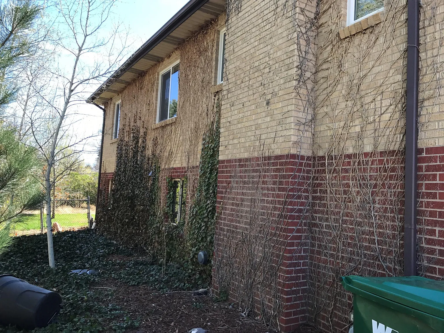 5 bed, 2004 sqft, $3,250 — Photo 3