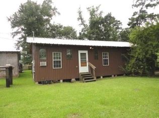 1050 Henry Dr, Vidor, TX 77662
