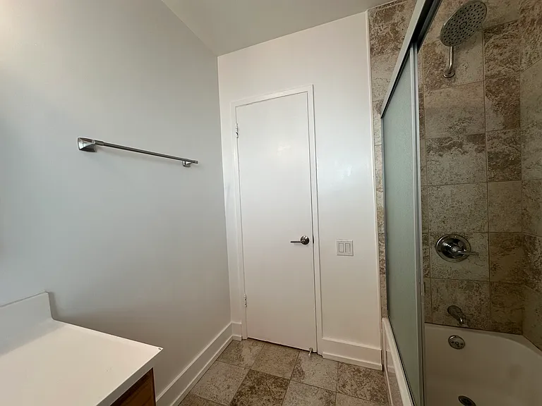 1015 E Wilson Ave #4 — Photo 20