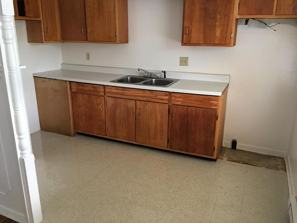 1st image of 4200 N Arlington Ave