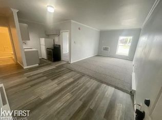 11009 N Saginaw St, Mount Morris, MI 48458