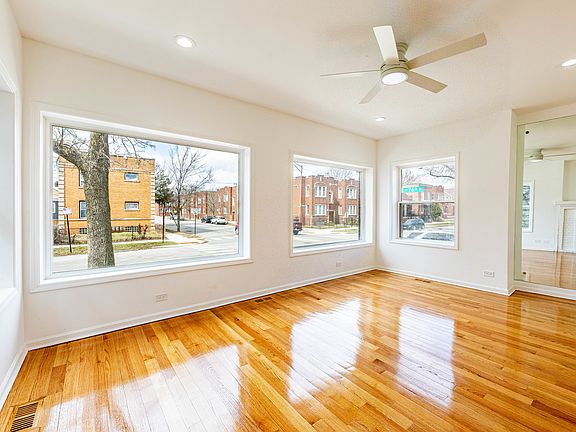 4th image of 7601 S Rhodes Ave