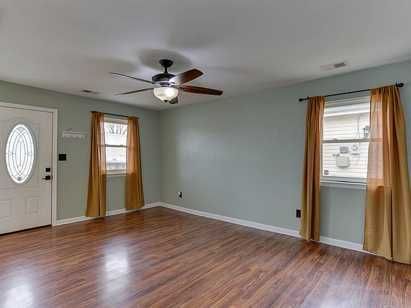 5th image of 3521 Dana Ln