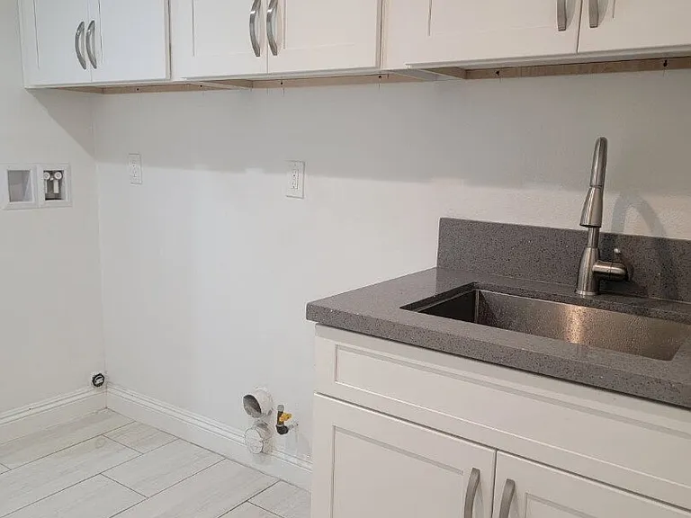 572 N Teakwood Ave #U1 — Photo 23