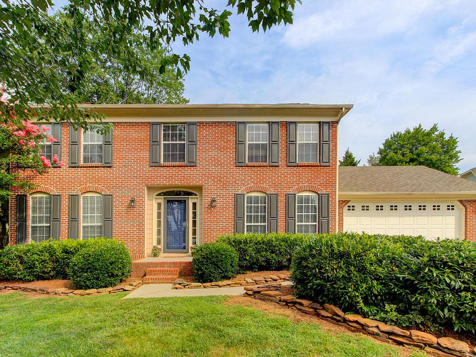 1st image of 1233 Harrington Dr