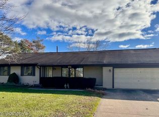 551 Waldon Rd, Orion, MI 48359