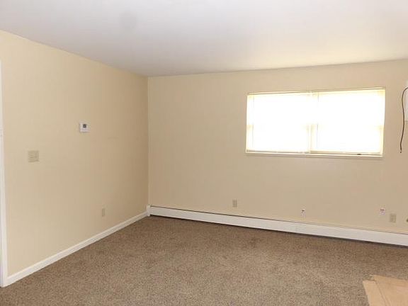 3rd image of 172 Kendall Ave APT C