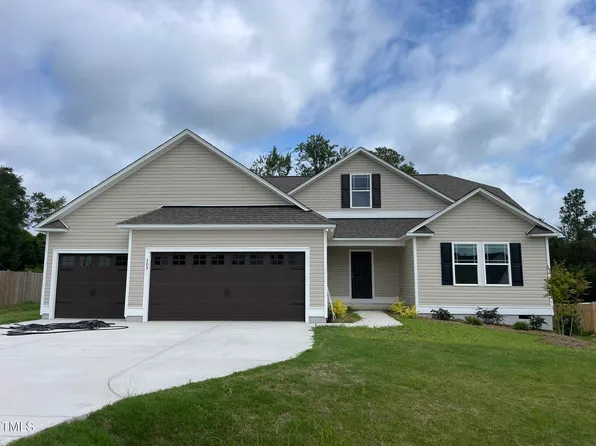 305 Touchdown Way, Benson, NC 27504