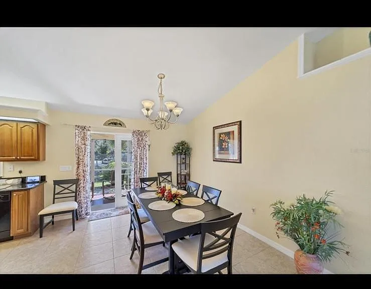 18327 Lamont Ave — Photo 20