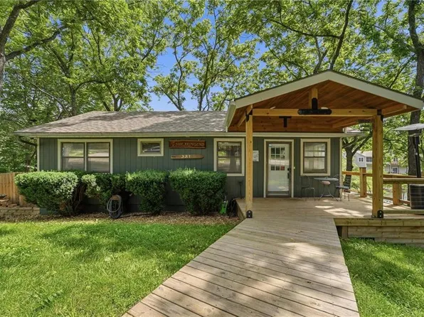 321 W Sugar Lake Dr, Mound City, KS 66056
