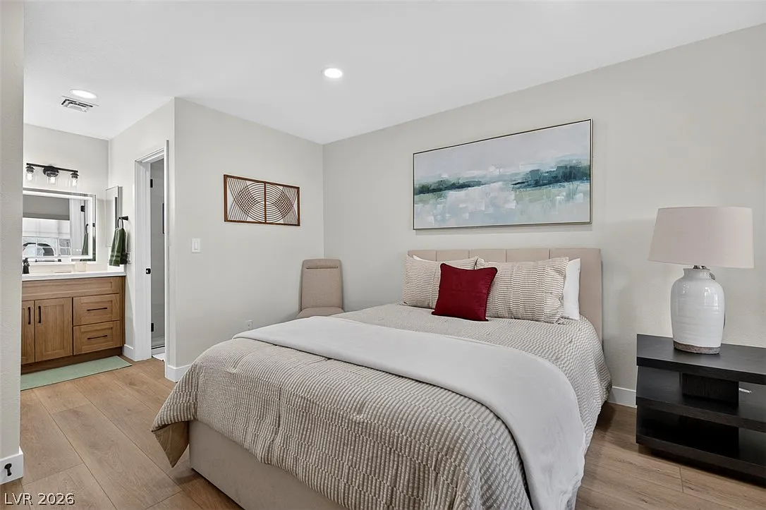 4854 Nara Vista Way — Photo 3