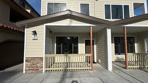 447 Main St #1 Photo 1