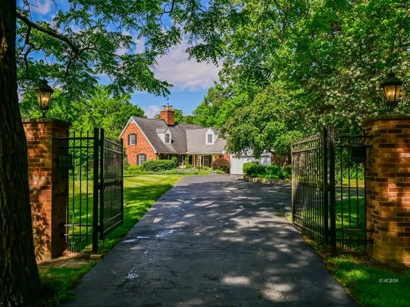130 Longview Heights Rd, Athens, OH 45701