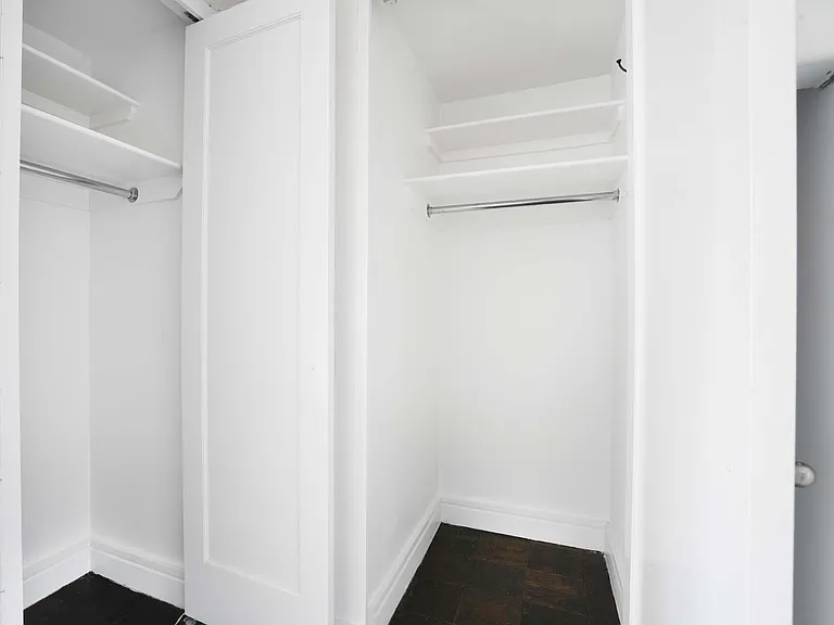 150 E 3rd St #9D — Photo 4