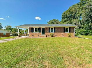 129 Hilltop Dr, Reidsville, NC 27320