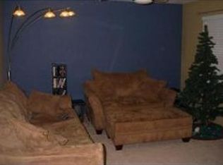 68 Stratford Rd, Montgomery, IL 60538