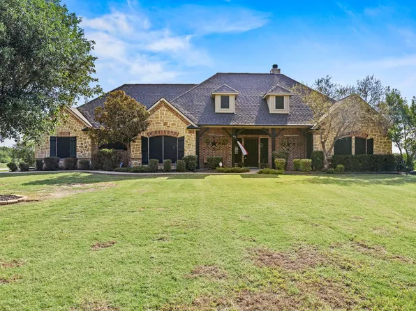 1354 Shadow Lakes Dr, Wills Point, TX 75169