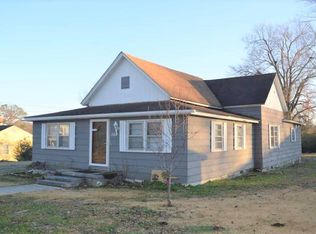 202 E Shawnee St, Bloomfield, MO 63825