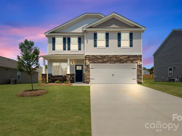 3861 Rosewood Dr, Mount Holly, NC 28120