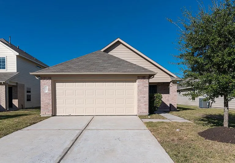 19430 Dry Canyon Ct — Photo 1