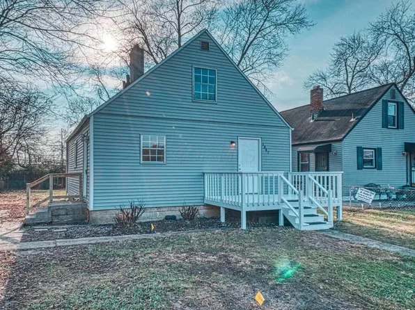 1867 Joan Pl, Columbus, OH 43211