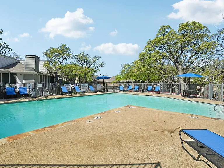 Don't Miss Out Biltmore Homes Leasing Fast — Photo 132