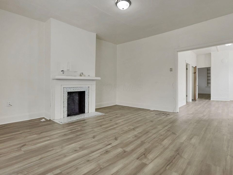 1st image of 52 N Yale Ave #52
