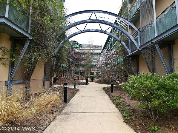 7981 Eastern Ave APT 102, Silver Spring, MD 20910