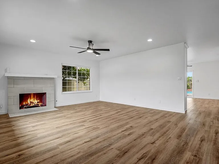 16560 Elm Haven Dr — Photo 5