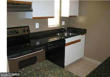 5th image of 1604 W Abingdon Dr APT 101