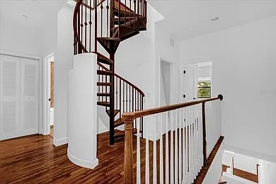 584 Copley Ln — Photo 6