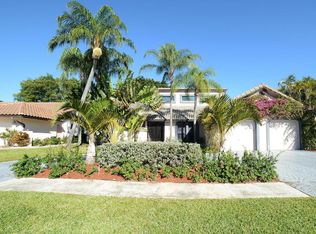 20069 Back 9 Dr, Boca Raton, FL 33498