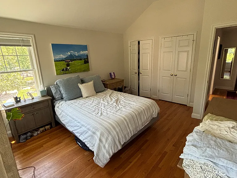 453 Windsor St #1 — Photo 6
