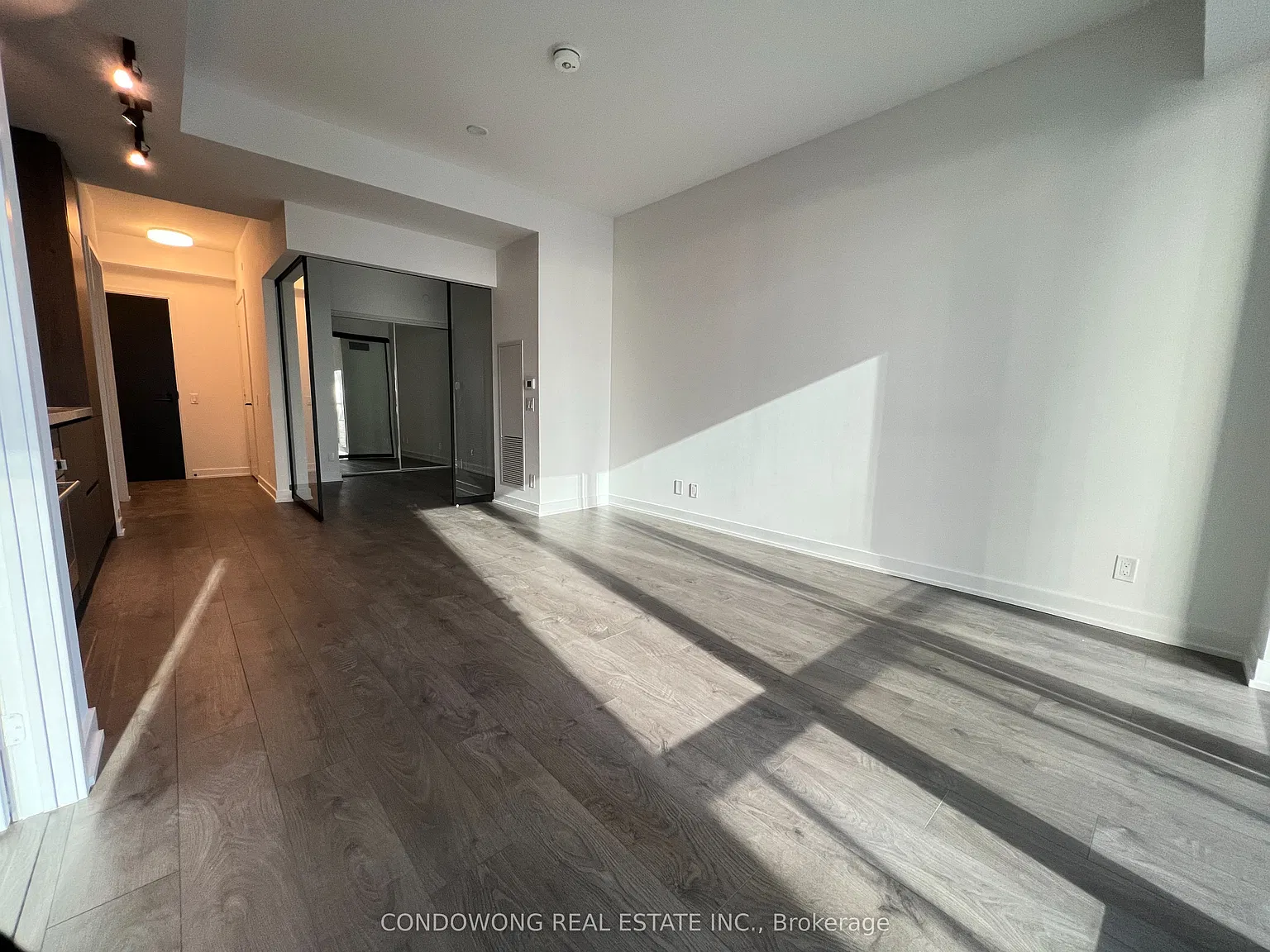 2 bed, $2,700 — Photo 3