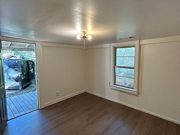 3rd image of 814 N 25th St